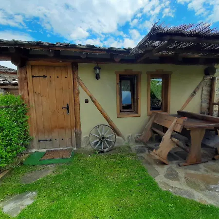 скендерова къща къщичка алиса Leshten