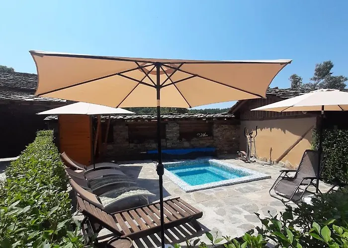 Πανσιόν скендерова къща къщичка алиса *