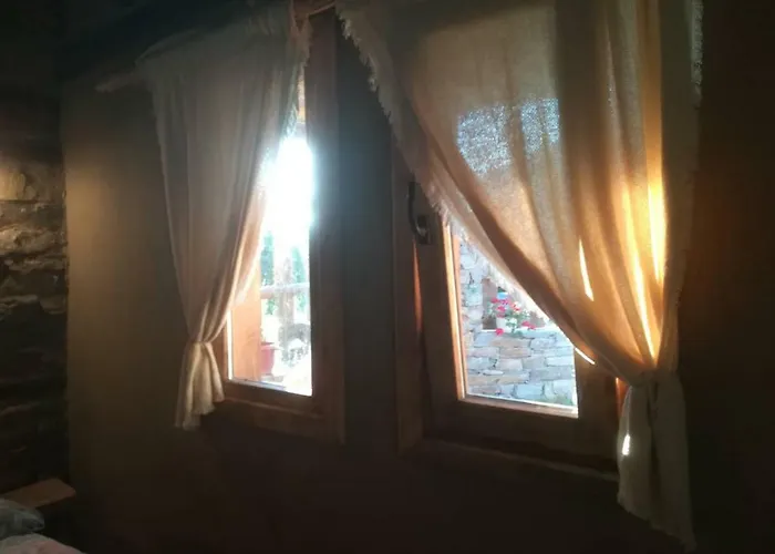 скендерова къща къщичка алиса Leshten