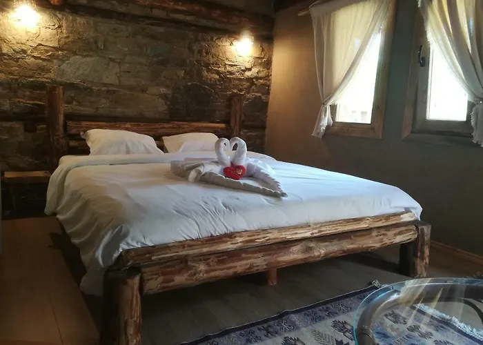 скендерова къща къщичка алиса Πανσιόν